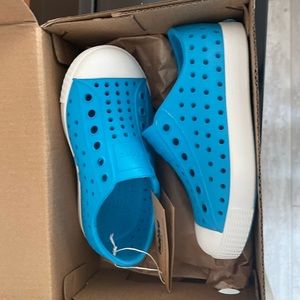 Native Jefferson toddler shoes NWT